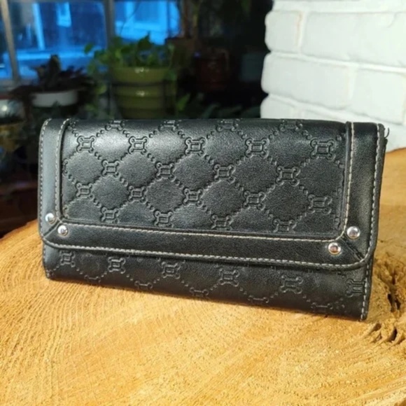 Handbags - Gorgeous Embossed Pattern Wallet